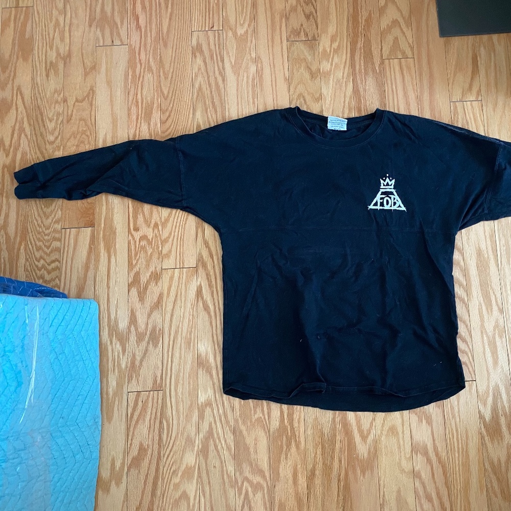 Vintage Fall out boy concert tee